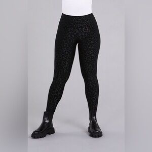 Sympli, 27218EJ Nu Yoke Embossed Legging, Black Animal